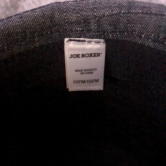 Joe Boxer hat with flowers on side - Picture 9 of 9